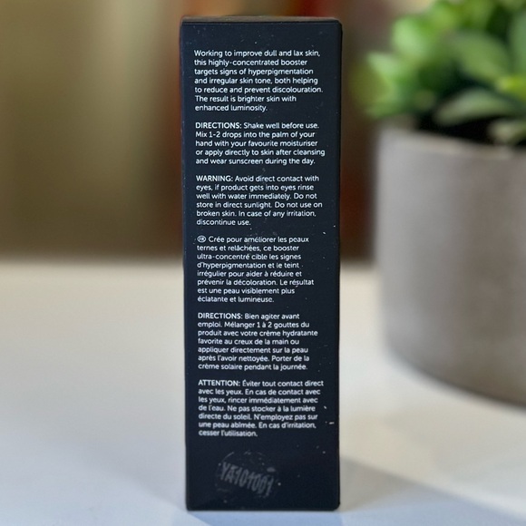 Vitamin C Brightening Booster by 111Skin - Picture 5 of 10